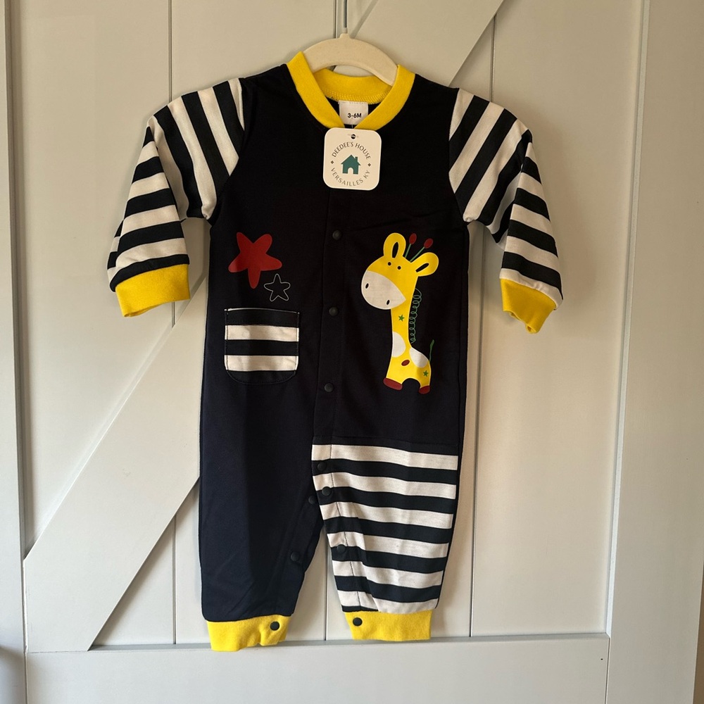Baby Romper~Black & White Stripes w/Yellow Giraffe & Striped Pocket-Size 3-6mth